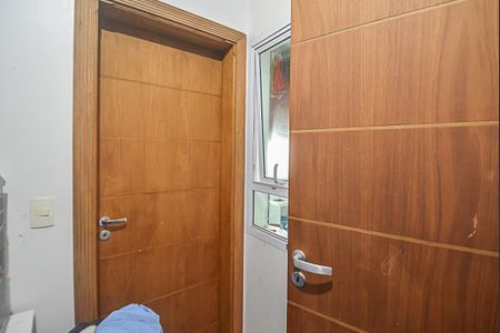 Casa de condomínio à venda com 727m², 4 quartos e 4 vagas Casa de condomínio à venda com 727m², 4 quartos e 4 vagasQuarto de Serviço