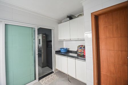 Casa de condomínio à venda com 727m², 4 quartos e 4 vagas Casa de condomínio à venda com 727m², 4 quartos e 4 vagasÁrea de Serviço