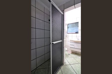 Banheiro Social de casa para alugar com 1 quarto, 60m² em Jardim Thelma, São Bernardo do Campo