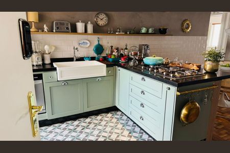 Apartamento à venda com 97m², 2 quartos e 1 vaga Apartamento à venda com 97m², 2 quartos e 1 vagaCozinha