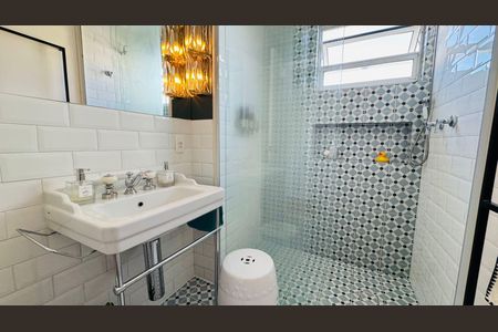Apartamento à venda com 97m², 2 quartos e 1 vaga Apartamento à venda com 97m², 2 quartos e 1 vagaBanheiro
