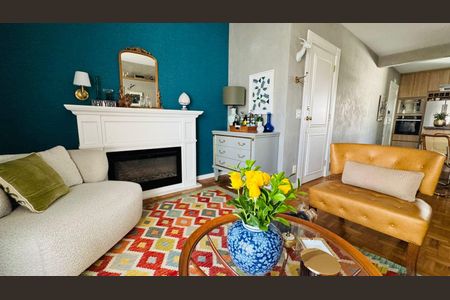 Apartamento à venda com 97m², 2 quartos e 1 vaga Apartamento à venda com 97m², 2 quartos e 1 vagaSala