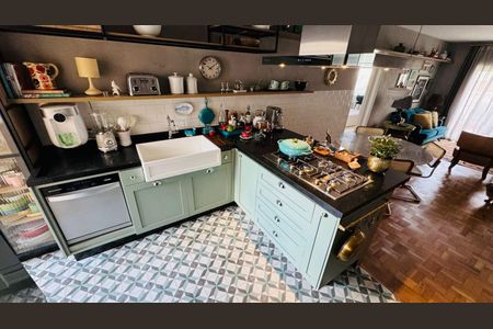 Apartamento à venda com 97m², 2 quartos e 1 vaga Apartamento à venda com 97m², 2 quartos e 1 vagaCozinha