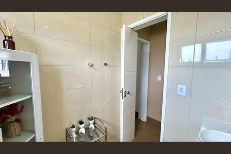 Apartamento à venda com 89m², 3 quartos e 1 vaga Apartamento à venda com 89m², 3 quartos e 1 vagaBanheiro 1