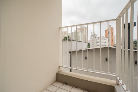 Apartamento à venda com 85m², 2 quartos e 2 vagasVaranda do Quarto 2