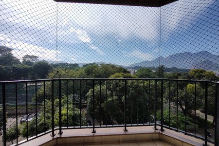 Apartamento para alugar com 80m², 3 quartos e 1 vaga Apartamento para alugar com 80m², 3 quartos e 1 vagaVaranda