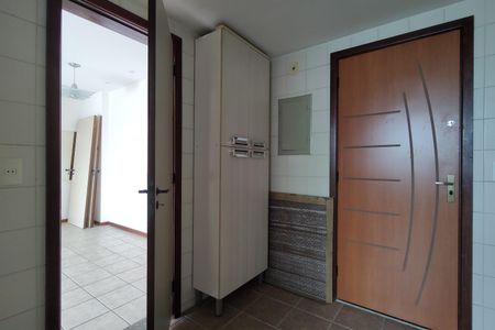 Apartamento para alugar com 80m², 3 quartos e 1 vaga Apartamento para alugar com 80m², 3 quartos e 1 vagaCozinha - Armários