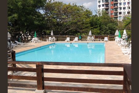 Apartamento para alugar com 80m², 3 quartos e 1 vagaÁrea comum - Piscina