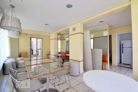 Apartamento para alugar com 47m², 2 quartos e 1 vagaÁrea comum - Salão de festas