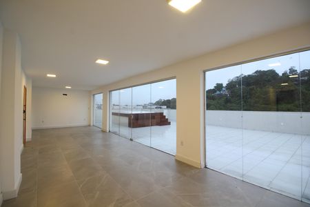 Sala de apartamento à venda com 3 quartos, 316m² em Freguesia (jacarepaguá), Rio de Janeiro