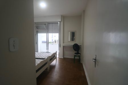Quarto de apartamento para alugar com 2 quartos, 90m² em Centro, Guarujá