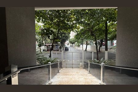 Apartamento para alugar com 90m², 2 quartos e 1 vaga Apartamento para alugar com 90m², 2 quartos e 1 vagaFachada