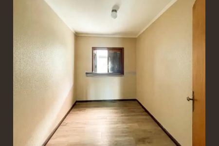 Quarto de casa para alugar com 3 quartos, 150m² em Passo d’Areia, Porto Alegre