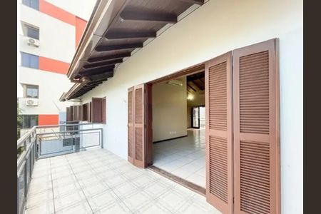 Casa para alugar com 150m², 3 quartos e 2 vagasVaranda