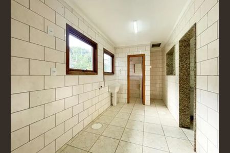 Cozinha de casa para alugar com 3 quartos, 150m² em Passo d’Areia, Porto Alegre