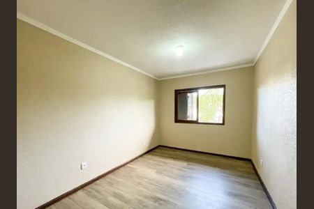 Sala de casa para alugar com 3 quartos, 150m² em Passo d’Areia, Porto Alegre