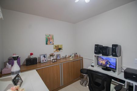 Apartamento à venda com 75m², 2 quartos e 1 vagaQUARTO 2
