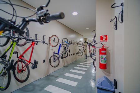 Apartamento para alugar com 39m², 2 quartos e sem vaga Apartamento para alugar com 39m², 2 quartos e sem vagaÁrea comum - Bicicletario