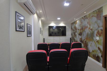 Apartamento para alugar com 55m², 2 quartos e 1 vagaSala de cinema