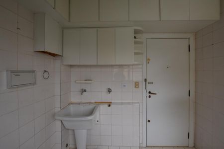 Apartamento à venda com 155m², 3 quartos e 3 vagas Apartamento à venda com 155m², 3 quartos e 3 vagasAREA DE SERVIÇO