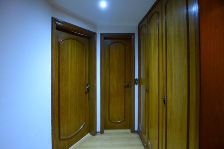 Apartamento à venda com 155m², 3 quartos e 3 vagas Apartamento à venda com 155m², 3 quartos e 3 vagasHALL DOS QUARTOS