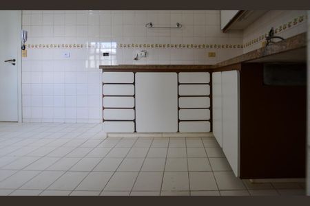Apartamento à venda com 155m², 3 quartos e 3 vagas Apartamento à venda com 155m², 3 quartos e 3 vagasCOZINHA