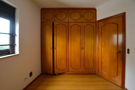 Apartamento à venda com 155m², 3 quartos e 3 vagas Apartamento à venda com 155m², 3 quartos e 3 vagasQUARTO 1