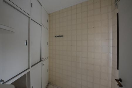 Apartamento à venda com 155m², 3 quartos e 3 vagas Apartamento à venda com 155m², 3 quartos e 3 vagasDESPENSA