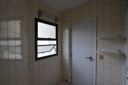 Apartamento à venda com 155m², 3 quartos e 3 vagas Apartamento à venda com 155m², 3 quartos e 3 vagasDESPENSA