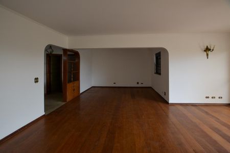 Apartamento à venda com 155m², 3 quartos e 3 vagas Apartamento à venda com 155m², 3 quartos e 3 vagasSALA