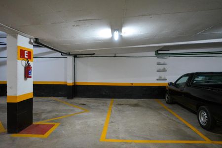 Apartamento à venda com 155m², 3 quartos e 3 vagas Apartamento à venda com 155m², 3 quartos e 3 vagasESTACIONAMENTO