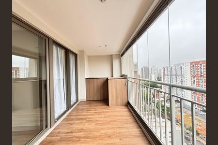 Apartamento para alugar com 41m², 1 quarto e 1 vaga Apartamento para alugar com 41m², 1 quarto e 1 vagaVaranda
