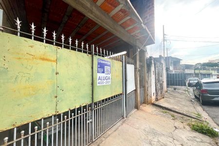 Casa para alugar com 120m², 3 quartos e 1 vaga Casa para alugar com 120m², 3 quartos e 1 vagaFachada