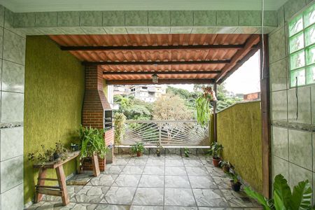 Casa para alugar com 120m², 3 quartos e 1 vaga Casa para alugar com 120m², 3 quartos e 1 vagaÁrea de Serviço