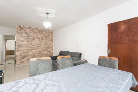 Casa à venda com 210m², 4 quartos e 5 vagasSala 3