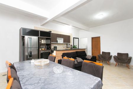 Sala / Cozinha  de casa à venda com 4 quartos, 210m² em Parque Savoi City, São Paulo