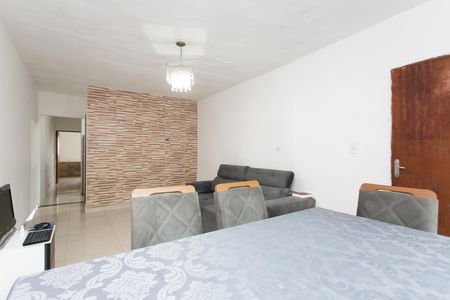 Casa à venda com 210m², 4 quartos e 5 vagasSala 3