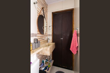 Casa à venda com 210m², 4 quartos e 5 vagasBanheiro 2 