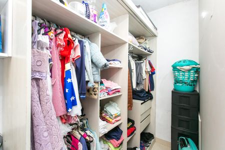 Casa à venda com 210m², 4 quartos e 5 vagasQuarto 2