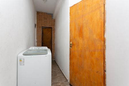 Casa à venda com 210m², 4 quartos e 5 vagasCorredor 