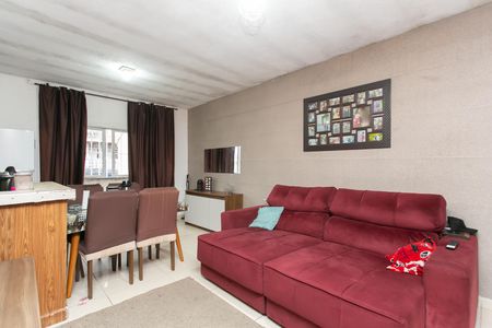 Casa à venda com 210m², 4 quartos e 5 vagasSala / Cozinha 