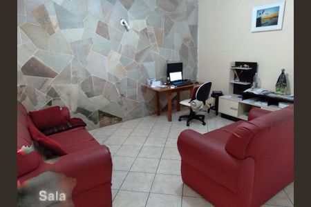 Casa à venda com 3 quartos, 107m² em Chácara Inglesa, São Paulo