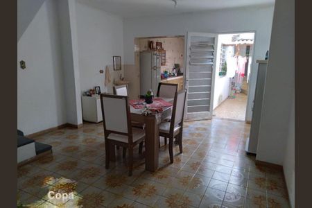 Casa à venda com 3 quartos, 107m² em Chácara Inglesa, São Paulo