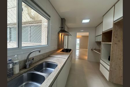 Apartamento para alugar com 158m², 3 quartos e 3 vagas Apartamento para alugar com 158m², 3 quartos e 3 vagasCozinha