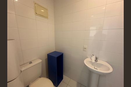 Apartamento para alugar com 158m², 3 quartos e 3 vagas Apartamento para alugar com 158m², 3 quartos e 3 vagasBanheiro de serviço