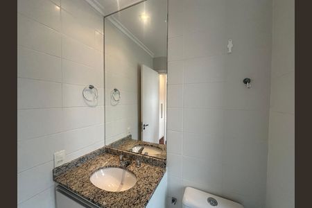 Apartamento para alugar com 158m², 3 quartos e 3 vagas Apartamento para alugar com 158m², 3 quartos e 3 vagasBanheiro da Suíte 2
