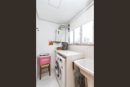 Apartamento à venda com 122m², 2 quartos e sem vaga Apartamento à venda com 122m², 2 quartos e sem vagaÁrea de serviço
