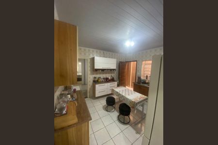 Cozinha de casa à venda com 2 quartos, 125m² em Vila Liviero, São Paulo