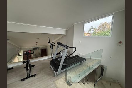 Casa para alugar com 900m², 6 quartos e 6 vagas Casa para alugar com 900m², 6 quartos e 6 vagasAcademia