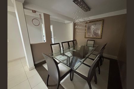 Casa para alugar com 900m², 6 quartos e 6 vagas Casa para alugar com 900m², 6 quartos e 6 vagasSala de Jantar